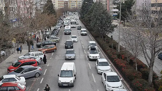 Konya'da trafiğe kayıtlı araç sayısı 804 bin 798'e ulaştı

