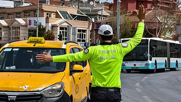 Konya'da trafik denetimleri devam ediyor