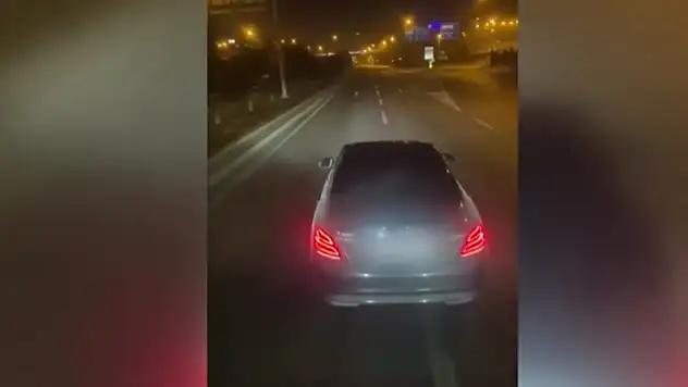 Konya'da trafik güvenliğini tehlikeye düşüren sürücüye idari para cezası uygulandı

