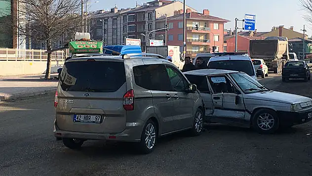 Konya'da trafik kazası: 1'i bebek 3 yaralı