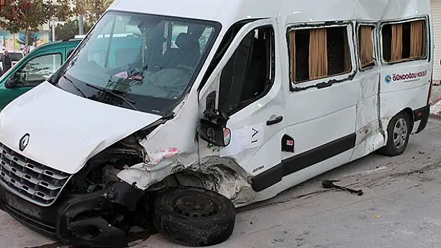 Konya'da trafik kazası: 13 yaralı