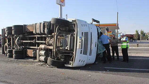 Konya'da trafik kazası: 2 yaralı