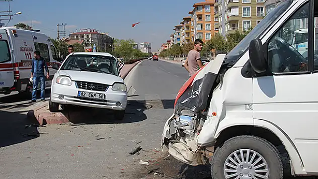 Konya'da trafik kazası: 2 yaralı