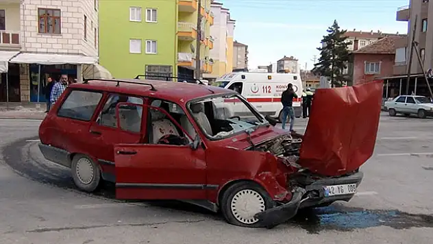 Konya'da trafik kazası : 4 yaralı