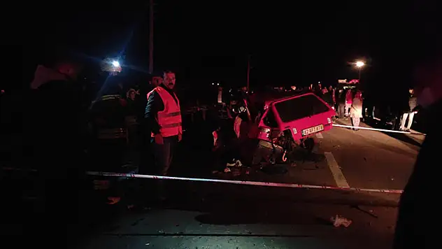 Konya'da trafik kazasında 2 kişi öldü, 3 kişi yaralandı