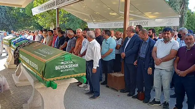 Konya'da trafik tartışmasında vurulan baba ve oğlu toprağa verildi