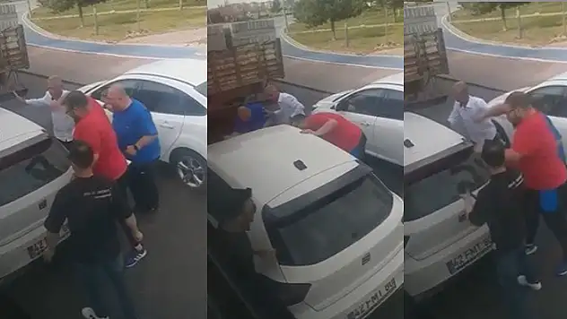 Konya'da trafikte makas atan magandalar kendilerini uyaran sürücünün aracına saldırdı
