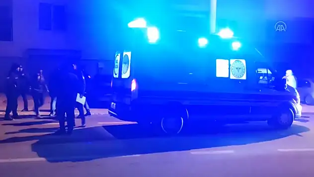 Konya'da trafikte yol verme tartışması bıçaklı kavgaya dönüştü: 3 kişi yaralandı
