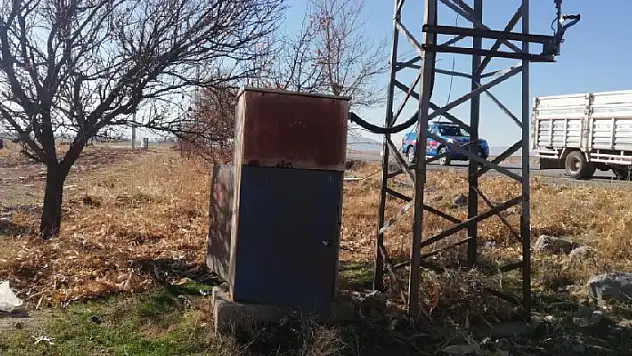 Konya'da trafolardan malzemeleri çalan şüphelileri JASAT yakaladı
