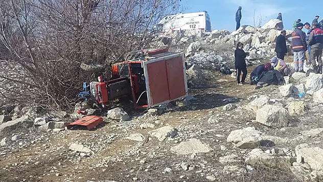 Konya'da traktör devrildi: 3 yaralı