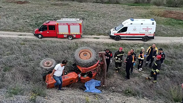Konya'da traktör şarampole devrildi, altında kalan sürücü öldü 

