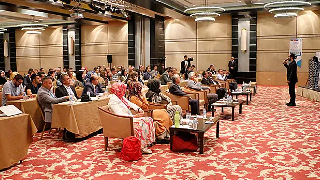 Konya'da 'Tükenmişliği Engellemede İyi Örnekler' konferansı