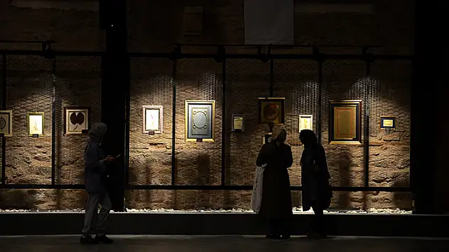 Konya'da Türk-İslam sanatı eserleri sergisi ziyarete açıldı
