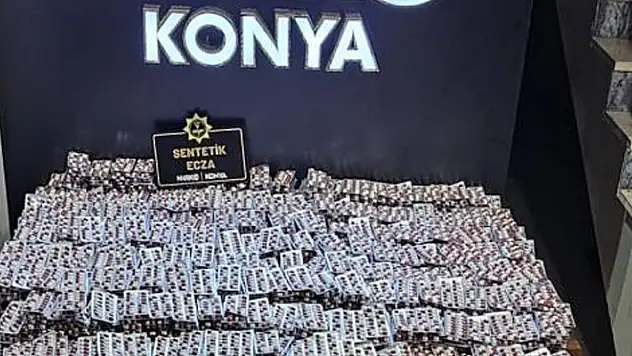Konya'da tuvaletten eroin, tırdan 55 bin uyuşturucu hap çıktı!