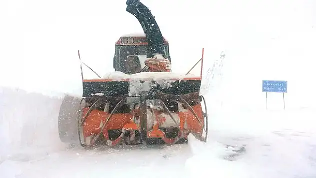 Konya'da ulaşıma kar engeli