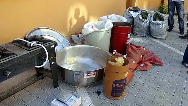 Konya'da Uluslararası Uyuşturucu Şebekesine Operasyon: 6 gözaltı