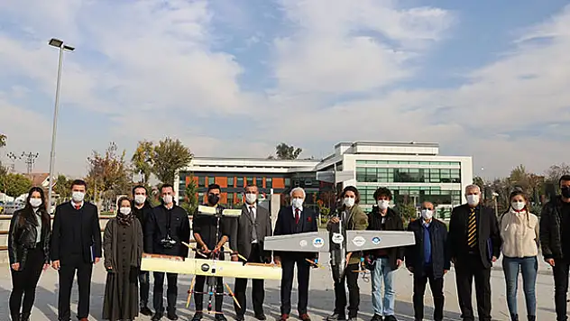 Konya'da üniversite öğrencileri dikey kalkış yapan İHA geliştirdi