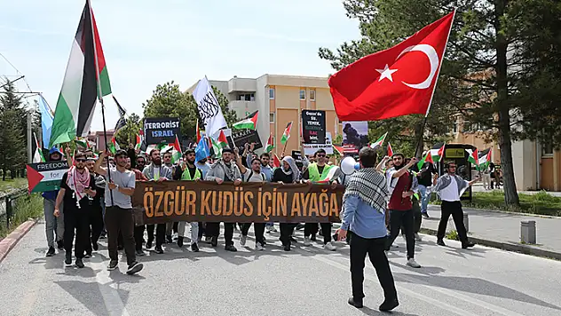 Konya'da üniversite öğrencileri İsrail'in Gazze saldırılarına tepki gösterdi
