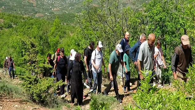 Konya'da unutulan yol, 40 yıl sonra yeniden yüründü