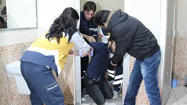 Konya'da uyuşturucu bağımlısı genç kendini tuvalete kilitledi