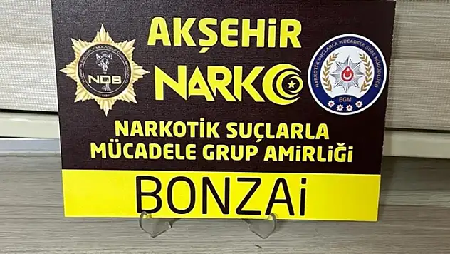 Konya'da uyuşturucu ile yakalanan 2 şüpheli gözaltına alındı

