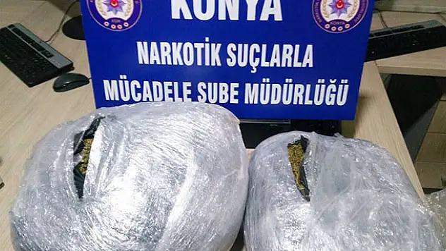 Konya'da uyuşturucu operasyonu : 10 kilogram esrar ele geçirildi