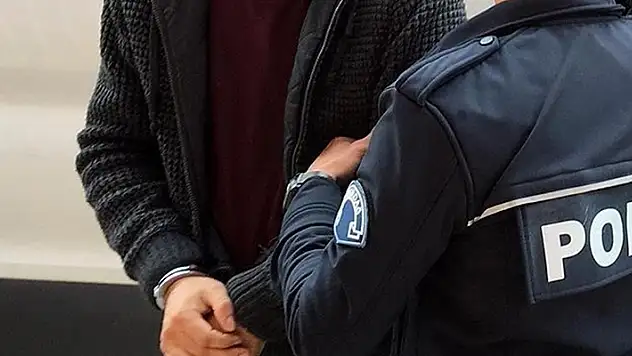 Konya'da uyuşturucu operasyonunda 2 şüpheli tutuklandı
