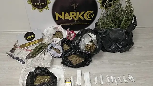 Konya'da uyuşturucu operasyonunda 2 zanlı tutuklandı