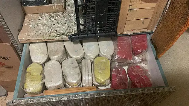 Konya'da uyuşturucu operasyonunda 5 zanlı tutuklandı
