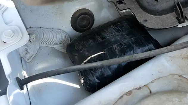 Konya'da uyuşturucu operasyonunda otomobilde 2,5 kilo eroin ele geçirildi