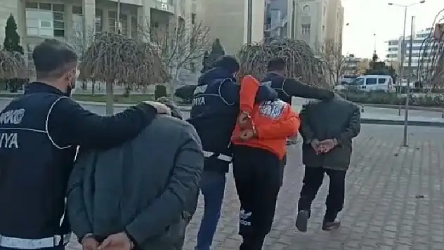 Konya'da uyuşturucu operasyonunda yakalanan 4 zehir taciri tutuklandı
