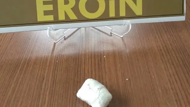 Konya'da uyuşturucu taşırken yakalanmamak için otostop çeken kişi yakalandı