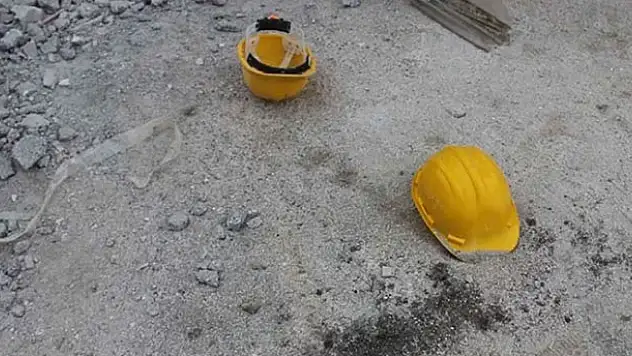 Konya'da üzerine yem çuvalları düşen işçi yaşamını yitirdi