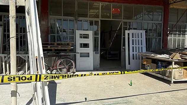 Konya'da uzman çavuş, kira anlaşmazlığı nedeniyle ev sahibi baba ve oğlunu öldürdü
