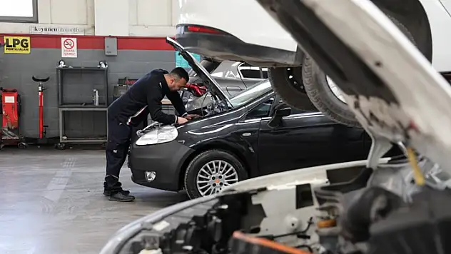 Konya'da uzmanından bayram tatilinde yola çıkacak araç sahiplerine bakım uyarısı
