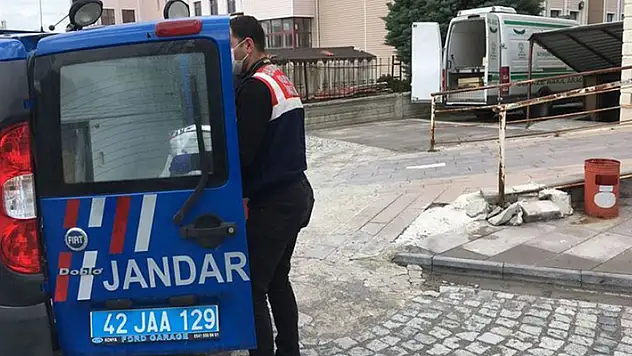 Konya'da vahşet! Yol kenarında naylona sarılıp yakılmış 2 ceset bulundu! 