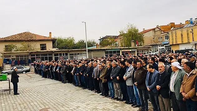 Konya'da vahşi cinayete kurban giden adam toprağa verildi