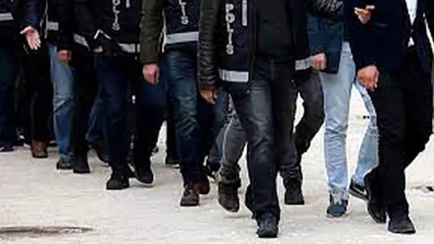 Konya'da vergi kaçakçılığı operasyonunda gözaltına alınan 11 zanlı tutuklandı
