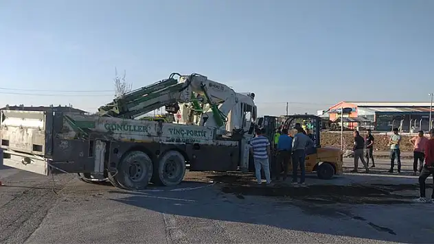 Konya'da vinç ile işçi servis minibüsünün çarpıştığı kazada 18 kişi yaralandı
