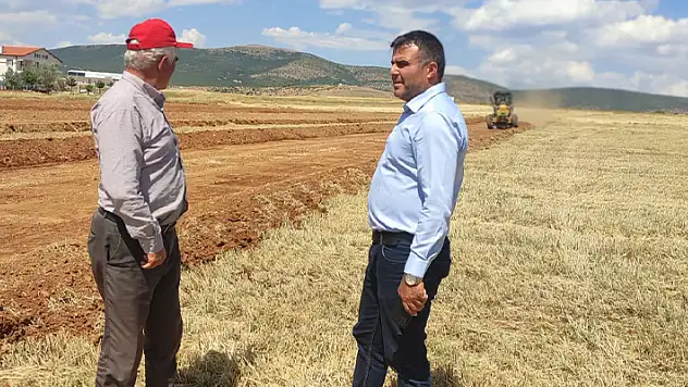 Konya'da yağmur çiftçinin yüzünü güldürdü

