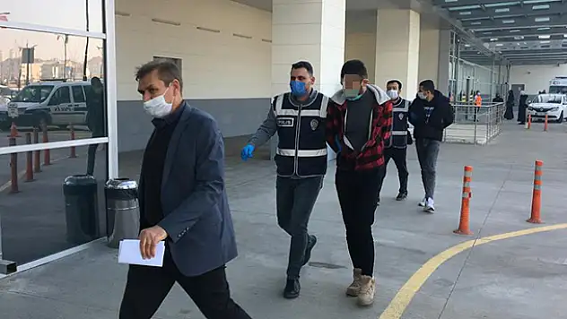 Konya'da yakalanan gasp şüphelileri: 'Biz gasp etmedik, onlar verdi'