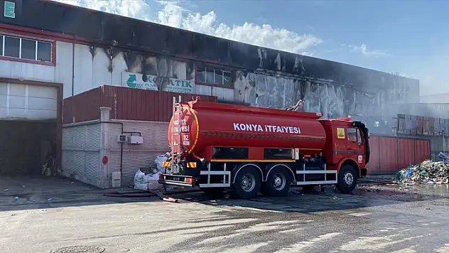 Konya'da yanan fabrikada soğutma ve temizleme çalışmaları sürüyor
