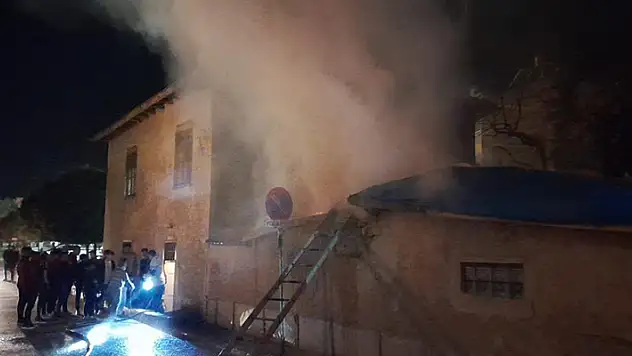 Konya'da yangın çıkan evde büyük hasar oluştu