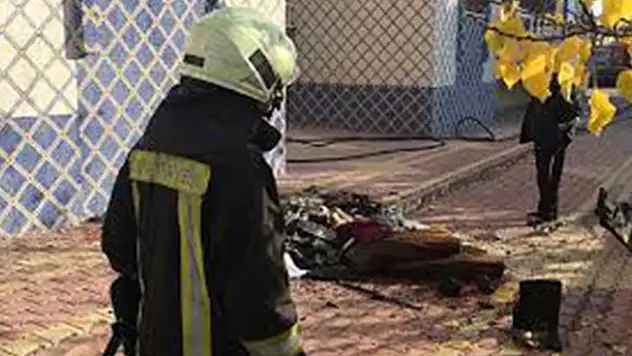 Konya'da yangın çıkan evdeki engelli çocuğu komşuları kurtardı