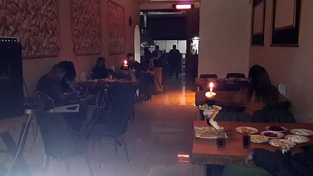 Konya'da yardımlaşma derneğine baskın! İçerisini eğlence mekanına çevirmişler