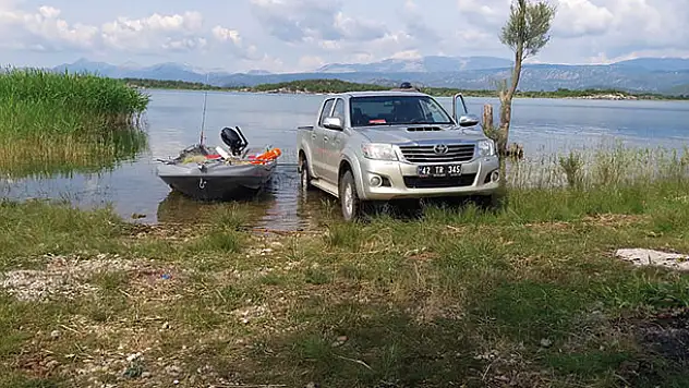 Konya'da yasak dönemde gölde ticari teknesi olan balıkçıya 5 bin lira ceza