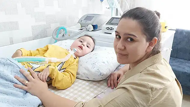 Konya'da yaşayan SMA hastası Egehan son şansını kaybetmek istemiyor