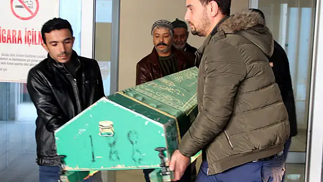 Konya'da yem makinesine sıkışan iki kardeş toprağa verildi