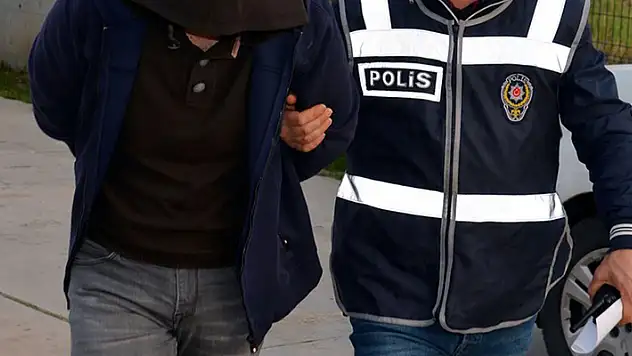 Konya'da yetiştirdiği uyuşturucu maddeyi satmaya giden kişi Afyonkarahisar'da yakalandı