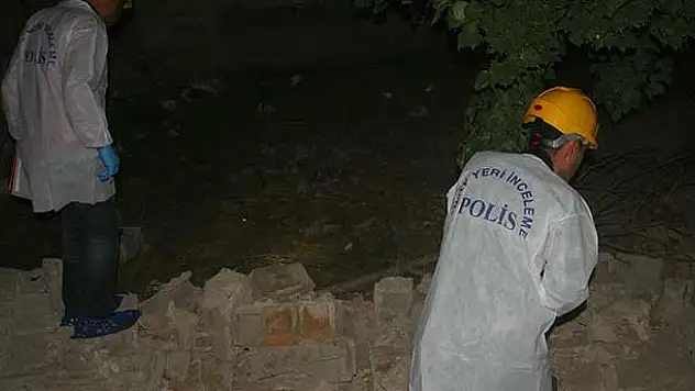 Konya'da yıkılan duvarın altında kalan kişi öldü